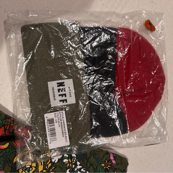 Ripndip Floral Tiger Nerm sweater - Green and neff Lawrence 3 tone Beanie - Picture 3 of 5